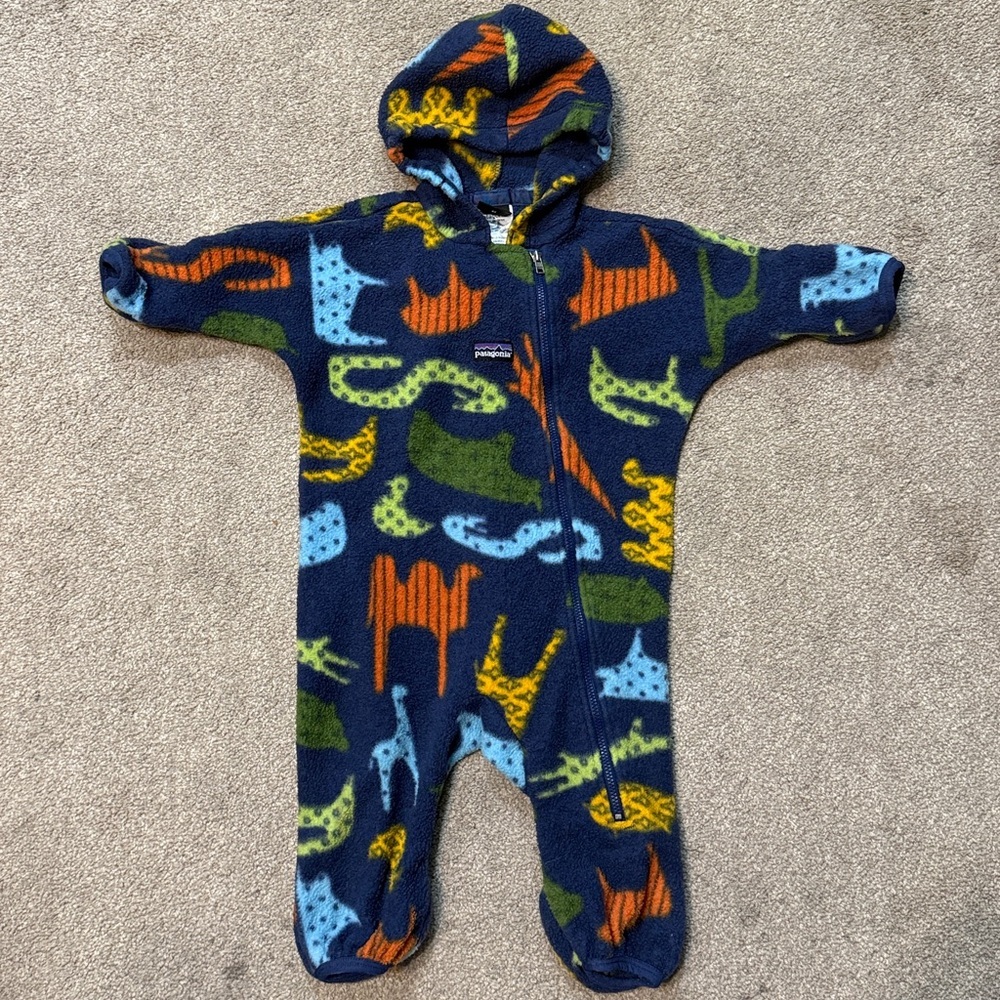 Patagonia Navy Blue Animal Print Sherpa Fleece Zip Up Hooded Bunting Size 6M